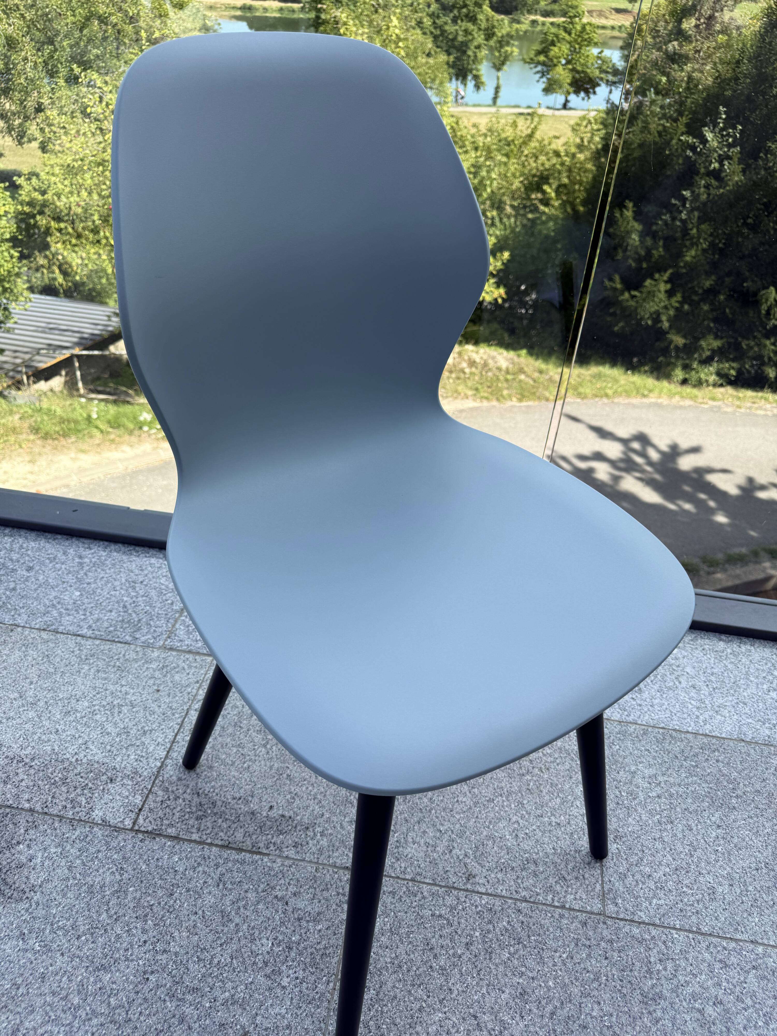 Sedus designer chair in light blue – black wooden base