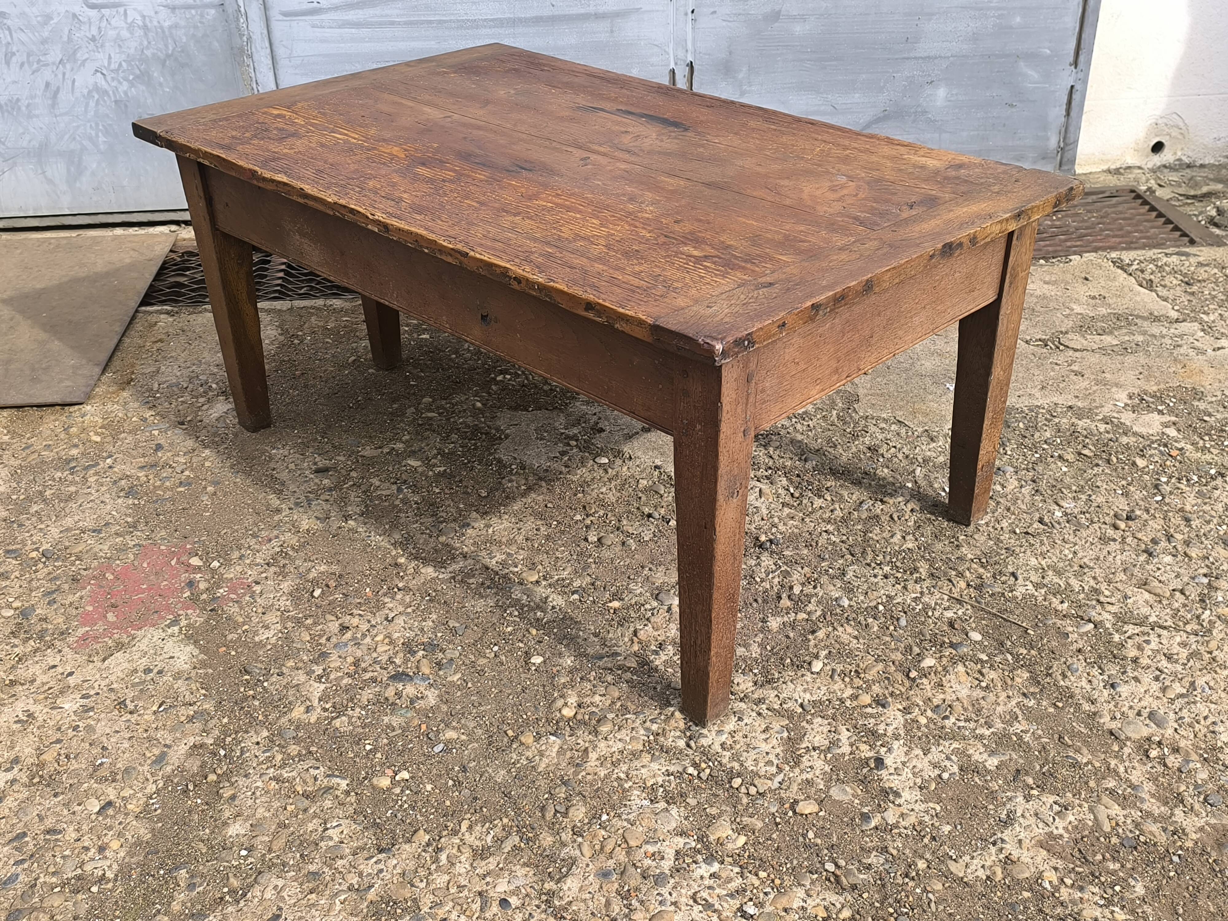1m19x53 cm old rustic farmhouse coffee table