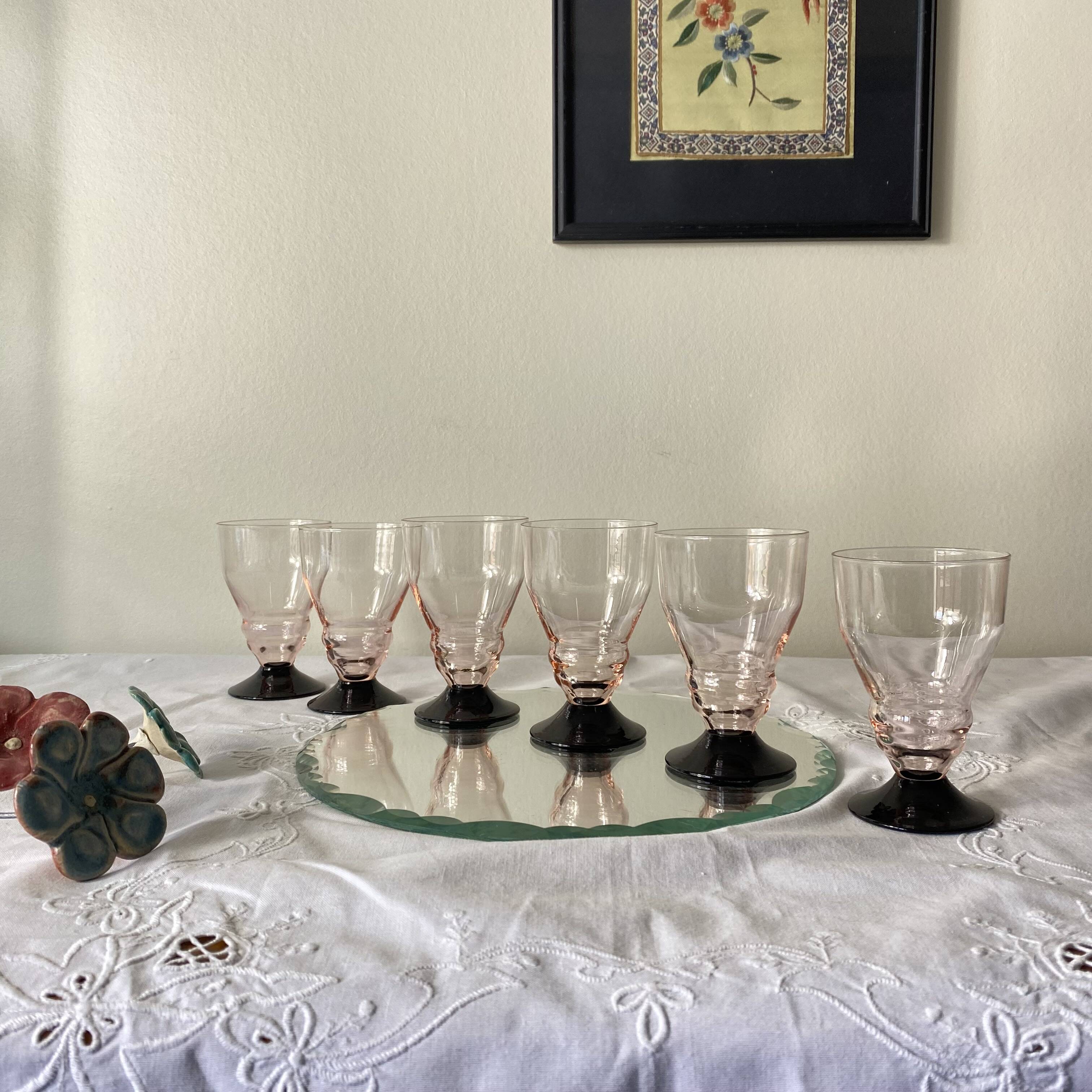 6 petits verres à vin ou à eau art déco rose et pied noir 8 cl