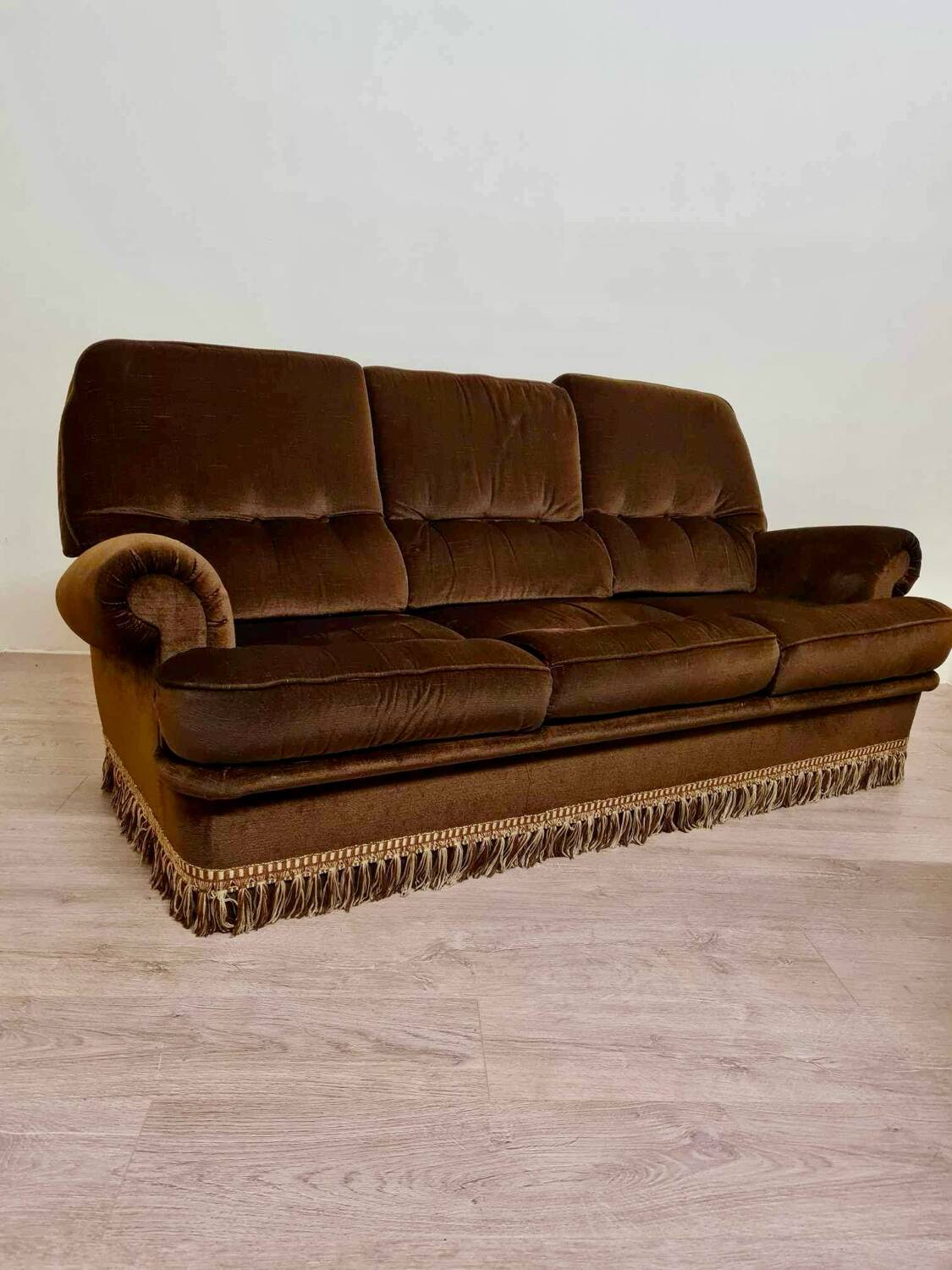 Toad bench in genoa velvet circa 1960