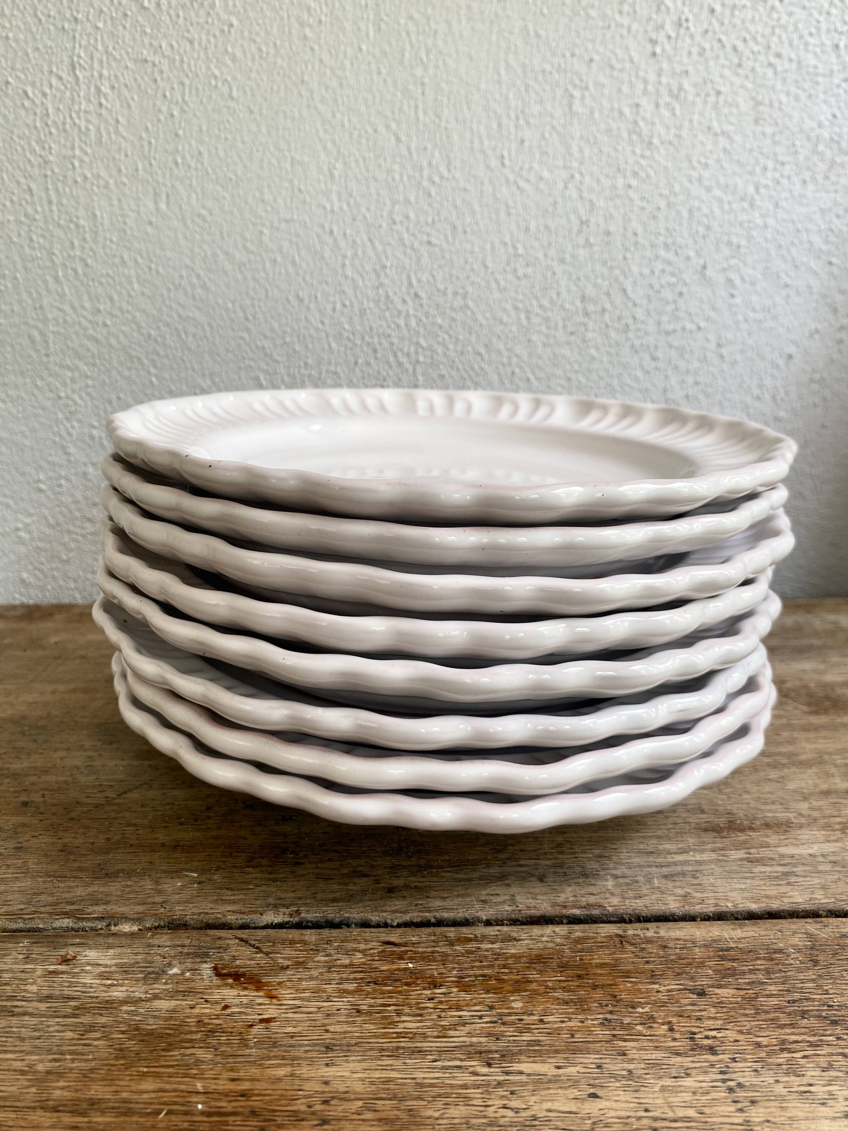 8 Provençal enamelled earthenware plates