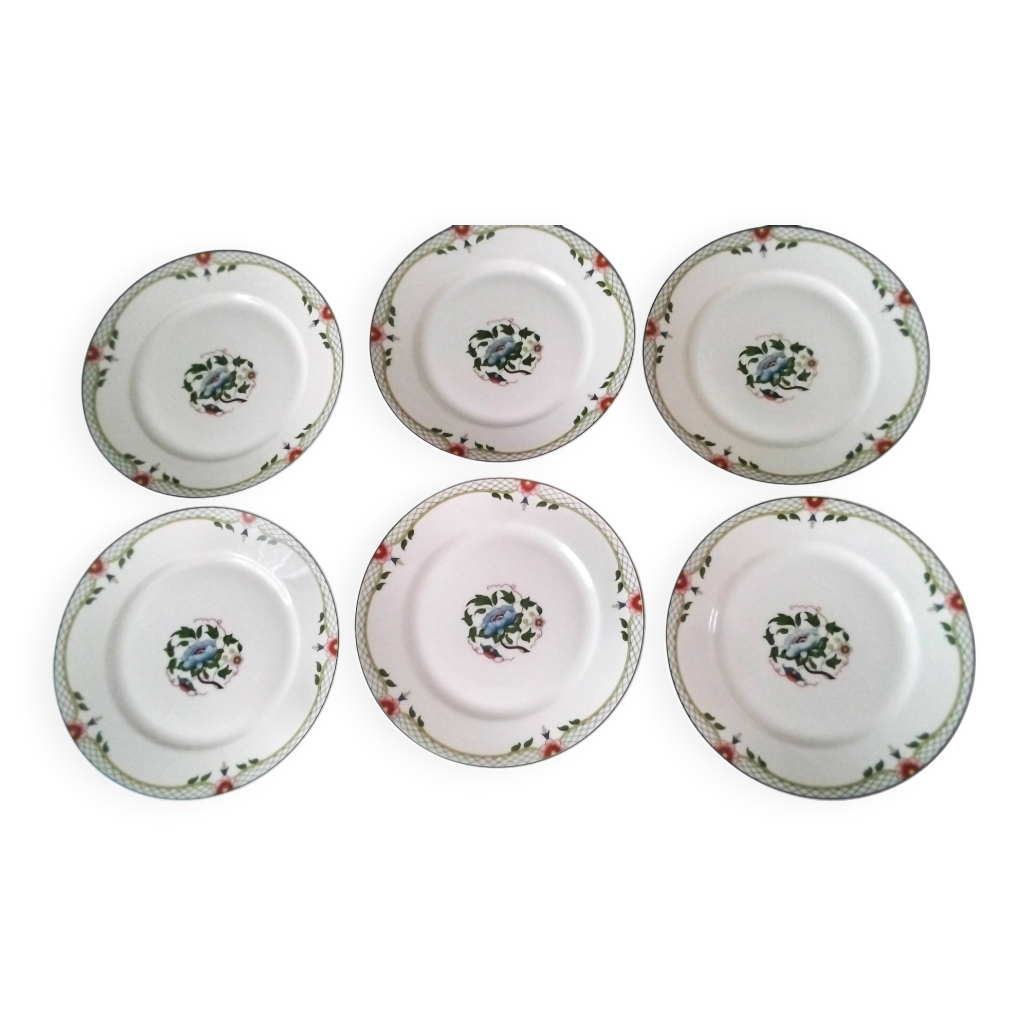 6 Assiettes plates en porcelaine de Limoges