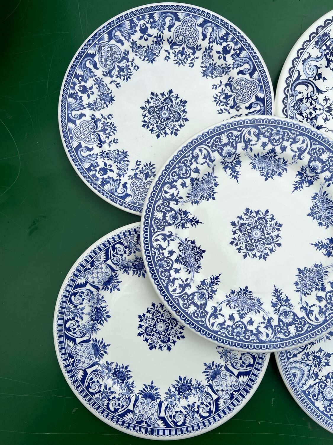 Gien - 5 dessert plates