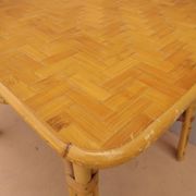 Ensemble table et chaises en rotin