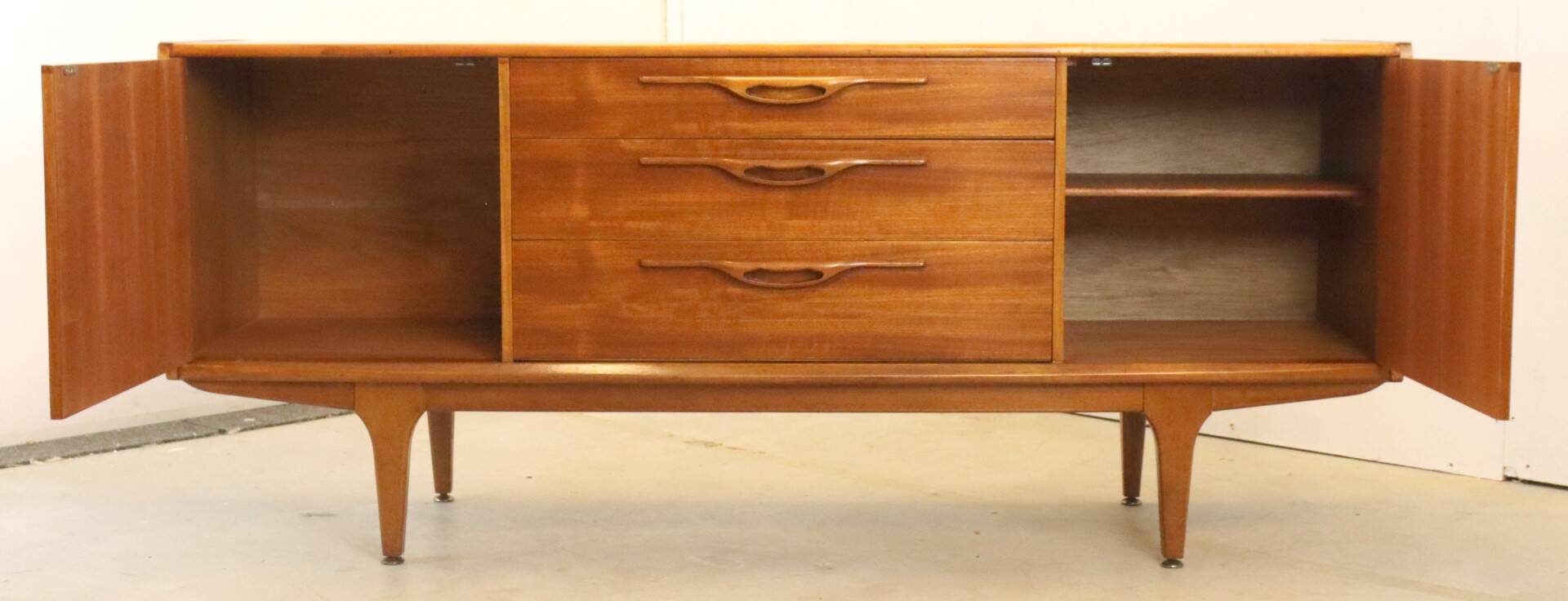 Vintage MCM Jentique 'Hoddlesden' sideboard