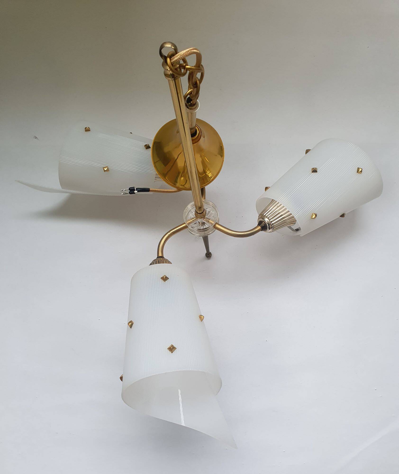 Guariche rockabilly three-light chandelier