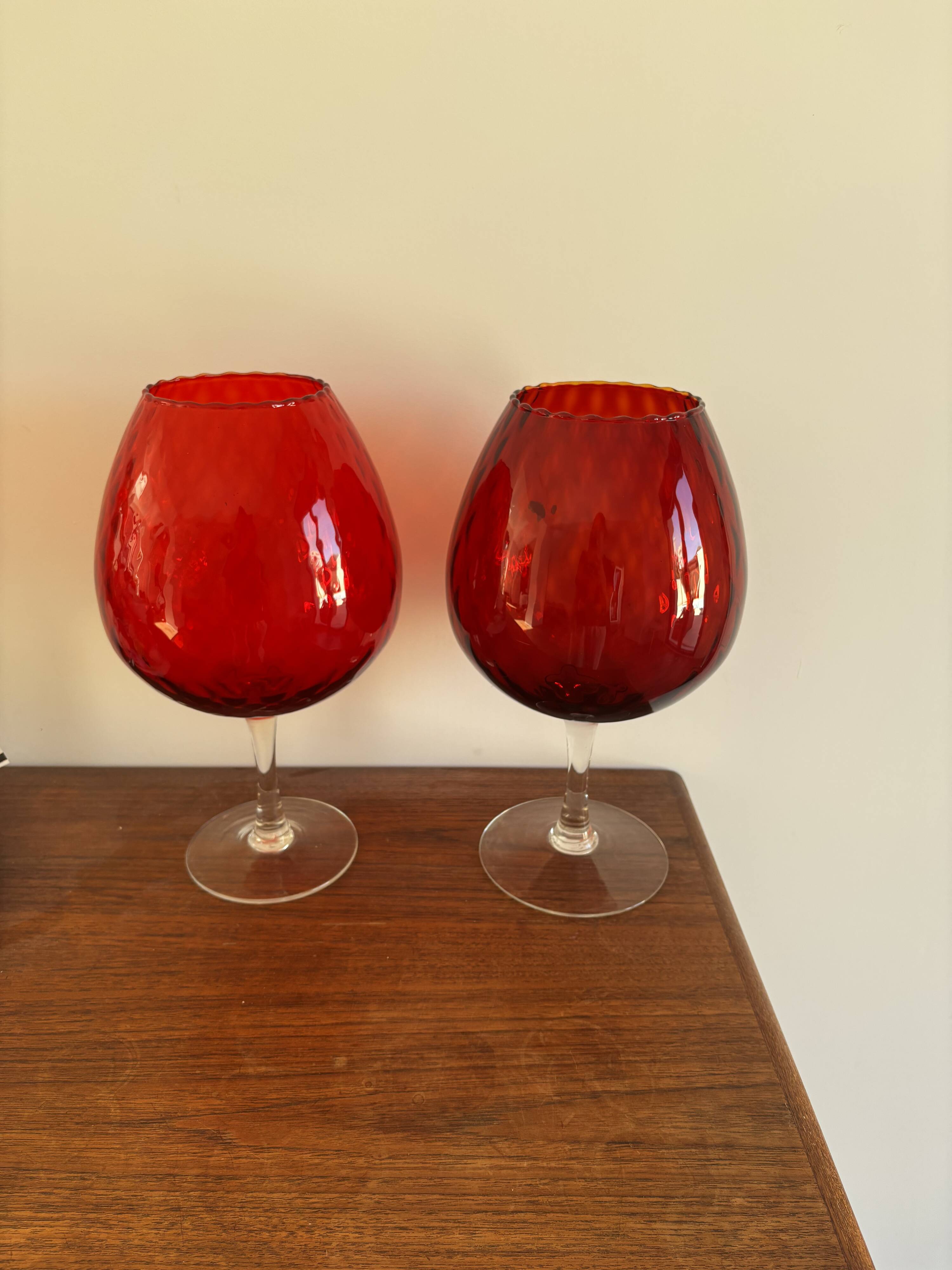 Set of two Empoli vases