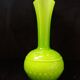 Vase verre opaline vert pomme