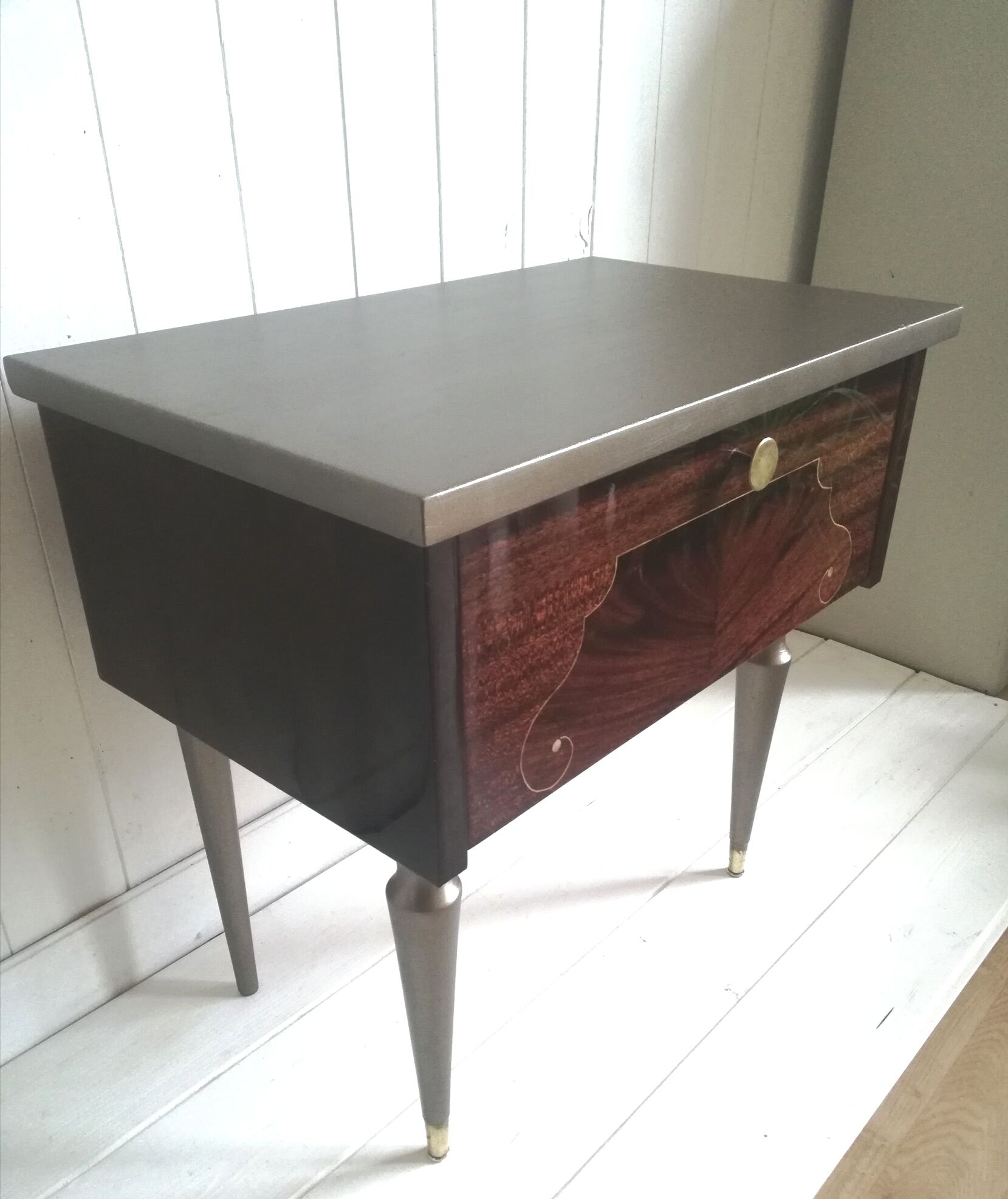 Bedside table / console