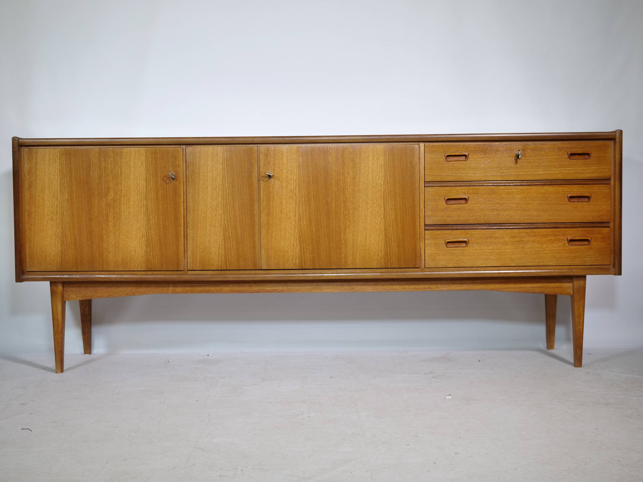 Mid-Century Design Teak Sideboard by Bartels, Germany, 1960s