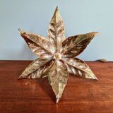 Floral table lamp in brass, design by Willy Daro, Massive, 1970.