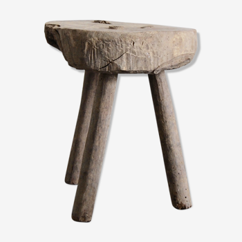 Tabouret de ferme tripode