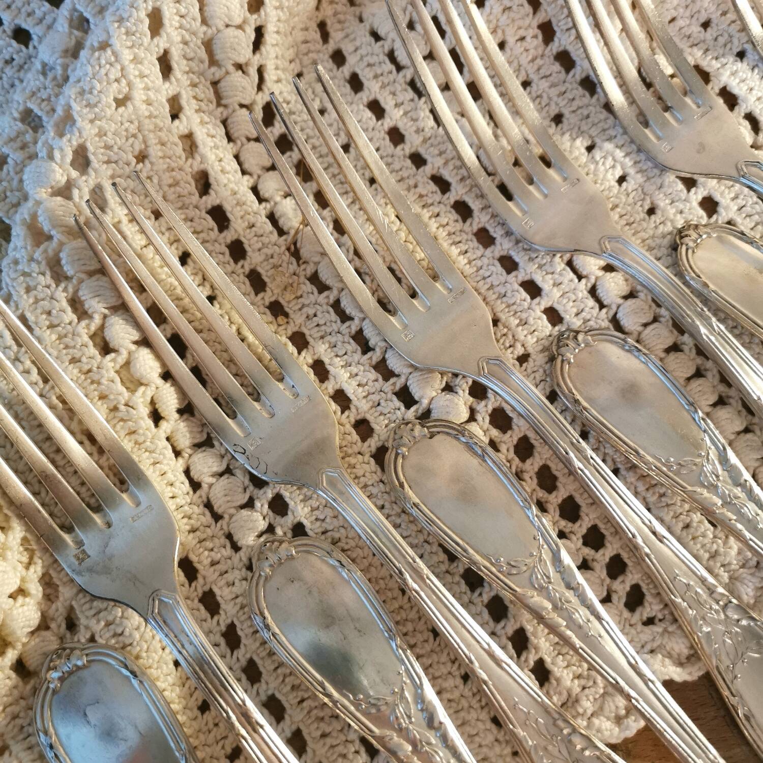 Ercuis 12 antique silver plated metal forks 1910