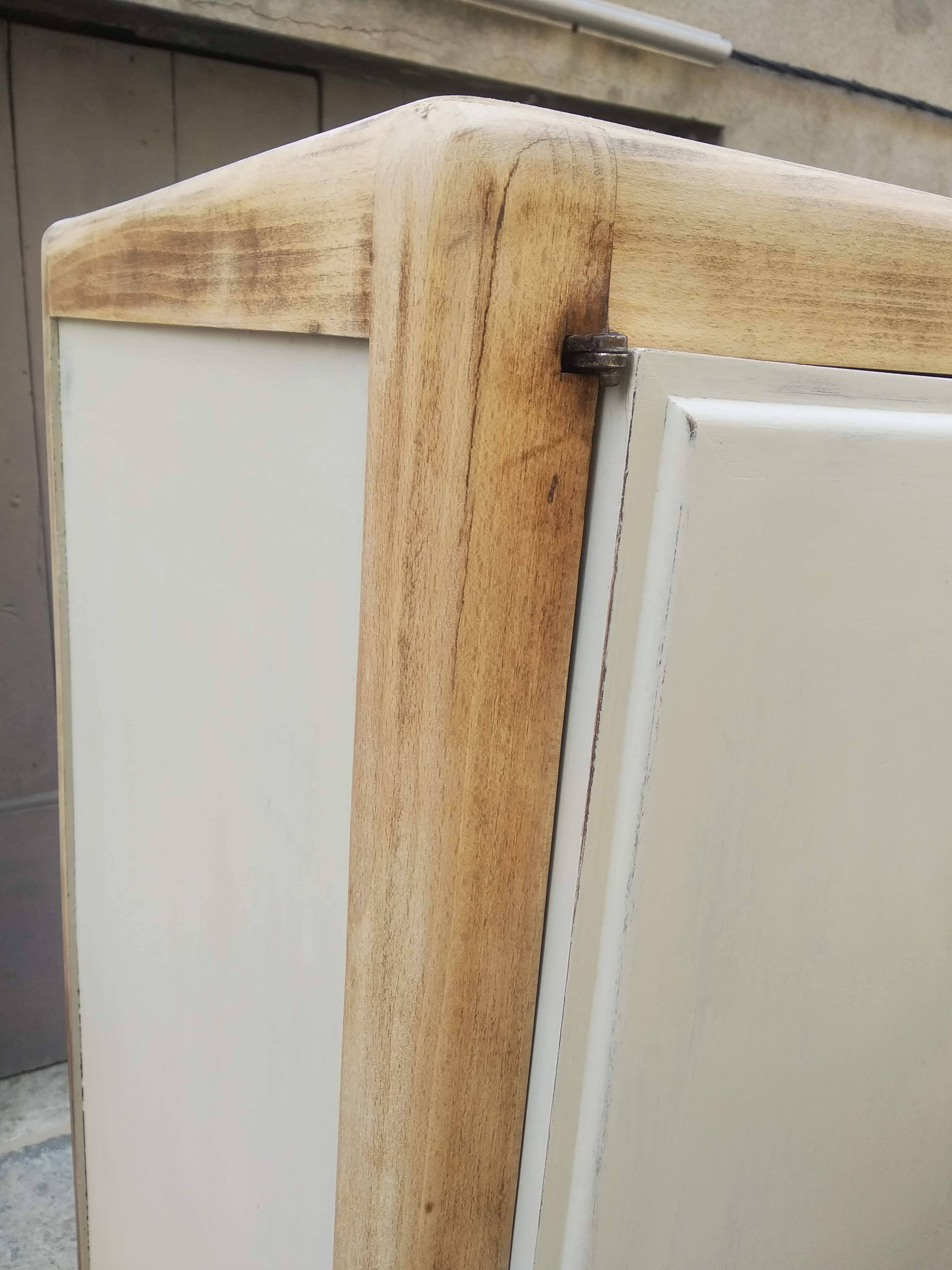 Armoire asymétrique Art déco