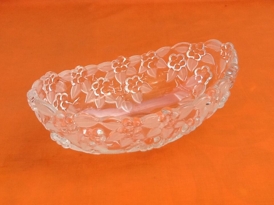 Fruit cup basket Moulded glass Floral decoration