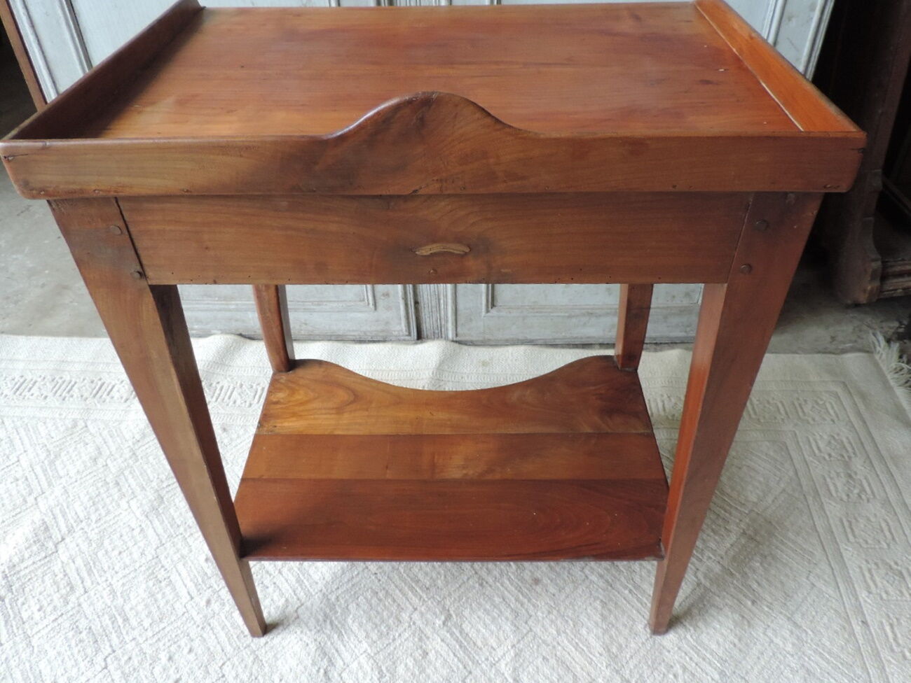 19th cherry toilet table