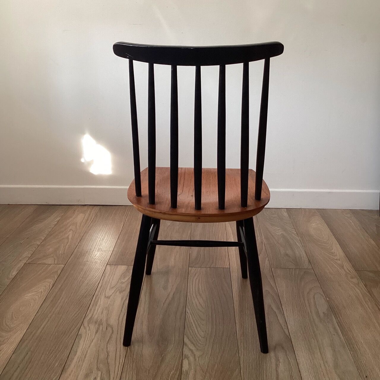 Fanett Chair by Illmari Tapiovaara