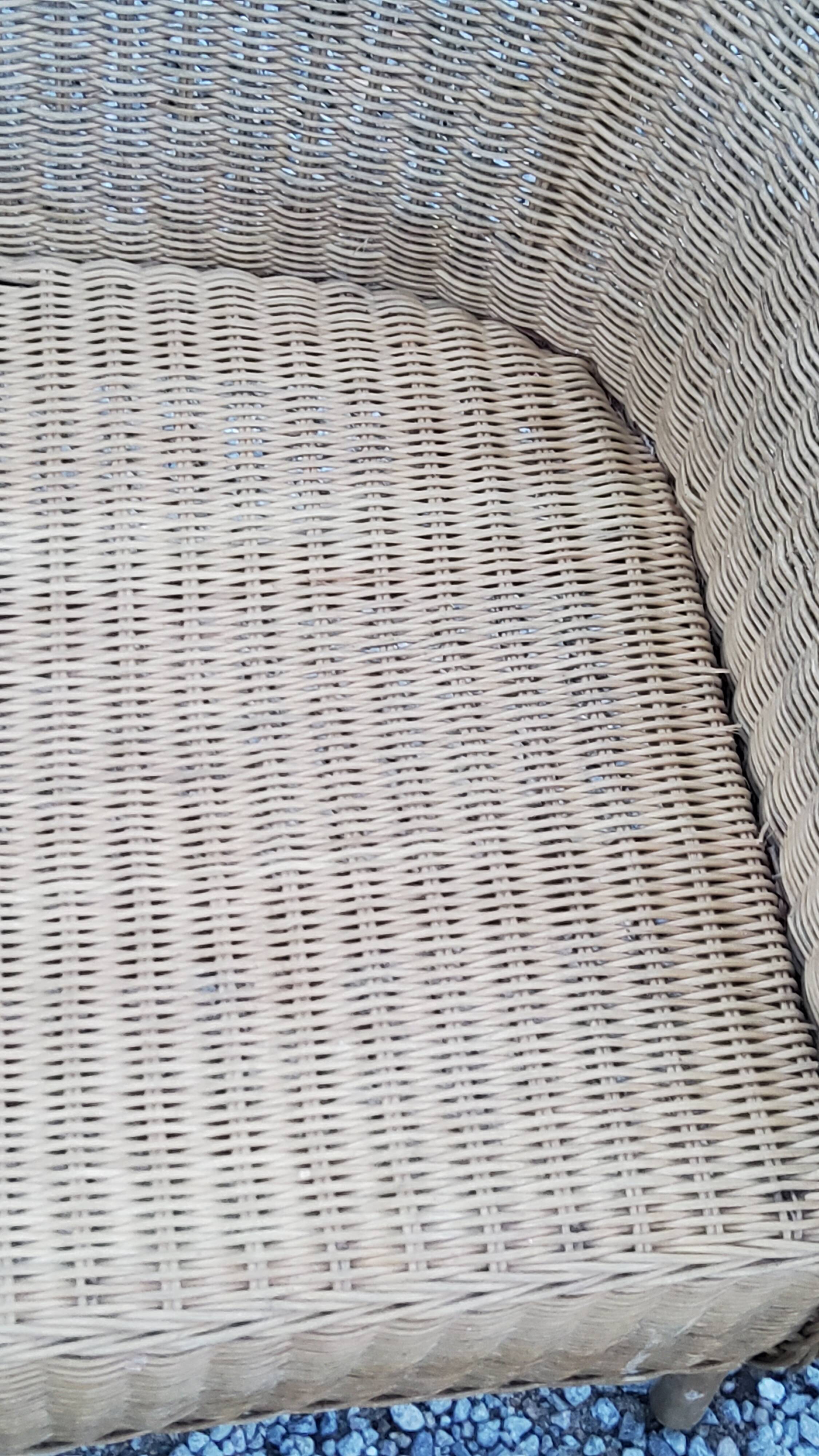 Pair of armchairs and bench in rattan and bamboo from the 60s/70s