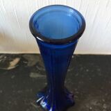 Blue moulded glass soliflore