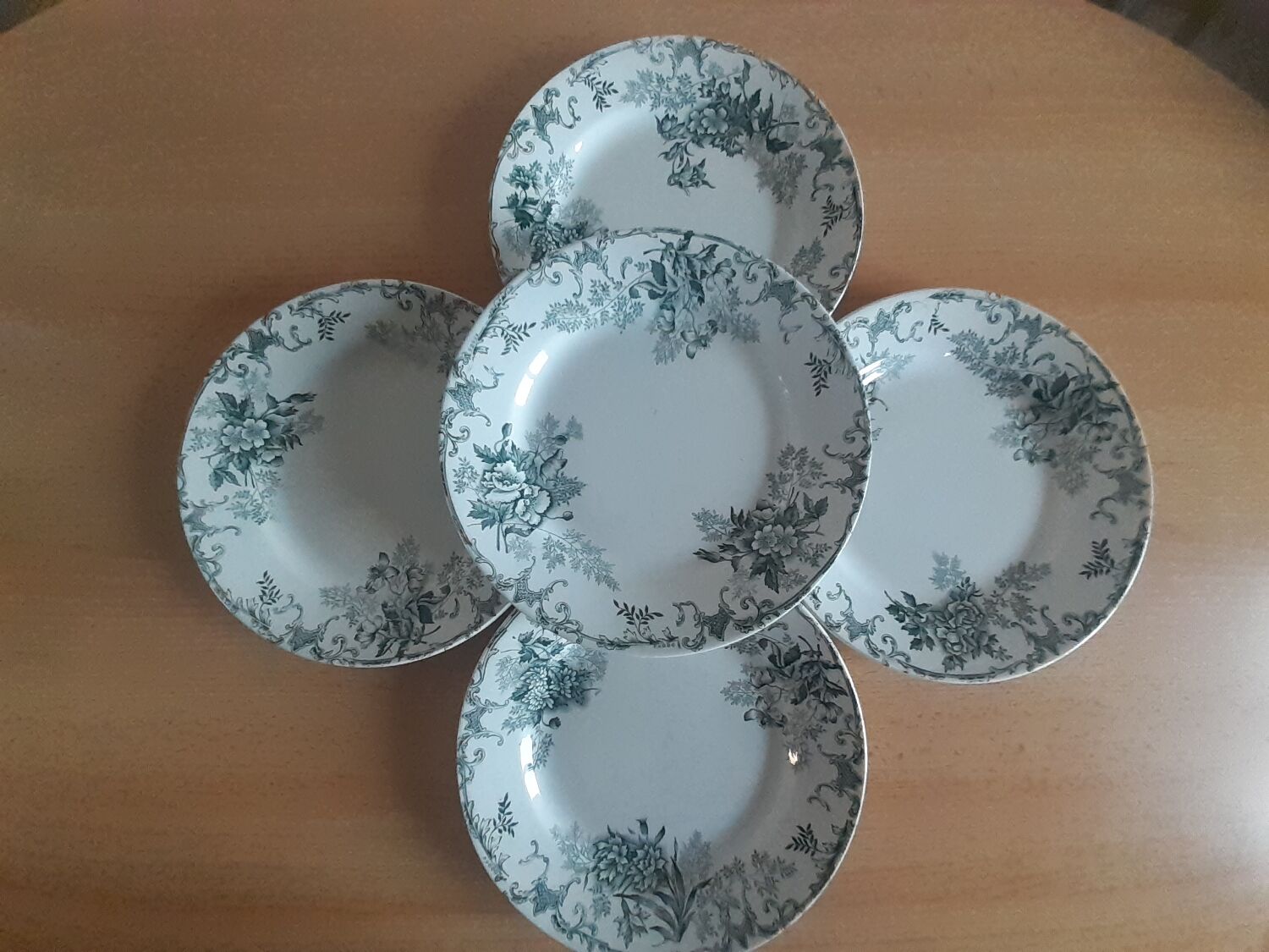 Iron earth plates - Choisy le Roi- Floréal