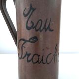 Pichet carafe eau fraîche en potterie terre cuite