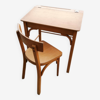 Baumann children's desk and chair