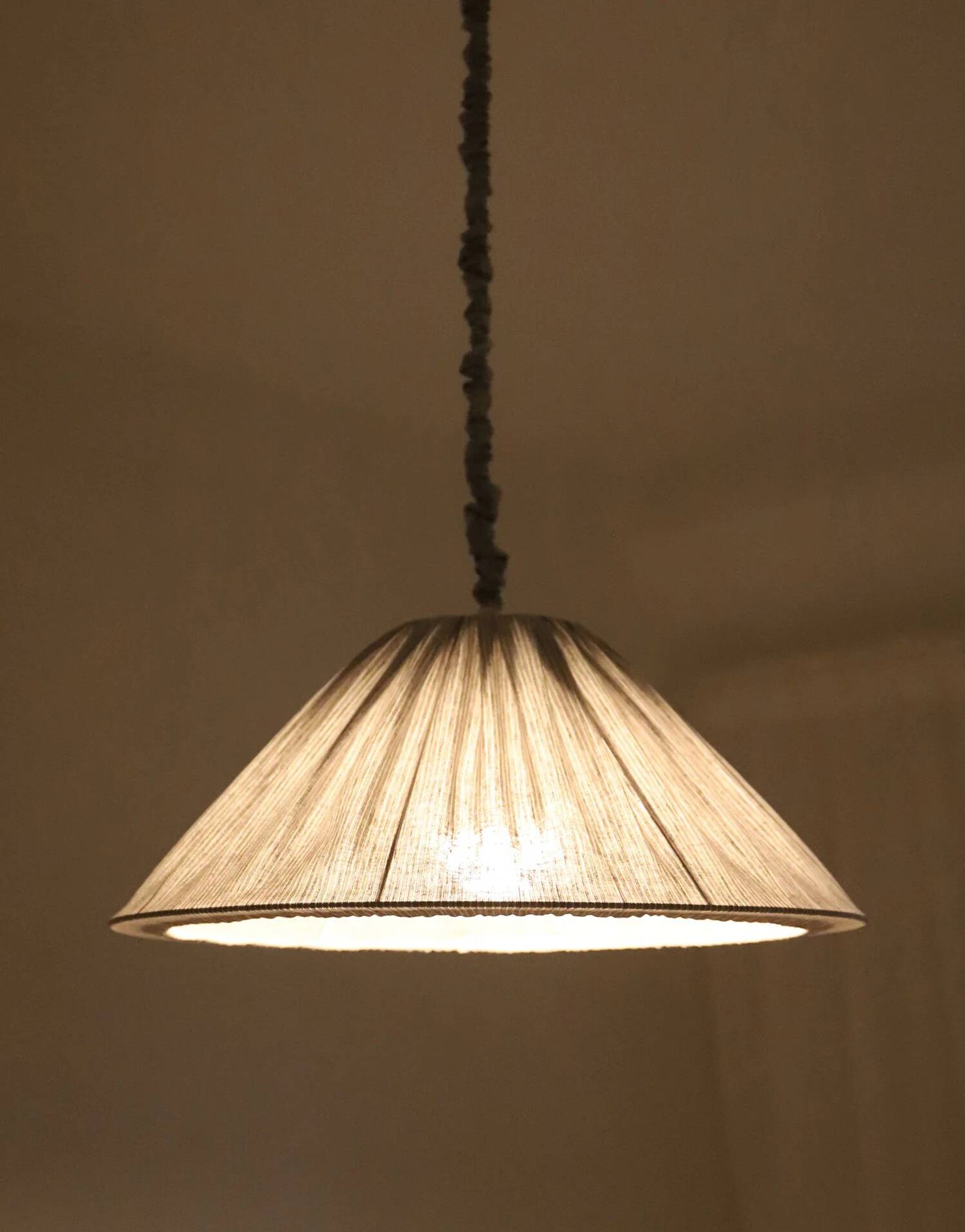 "Malala" pleated linen and cotton suspension with fine classic grey stripes.