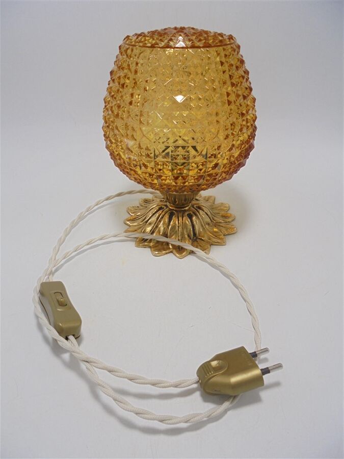 Amber lamp