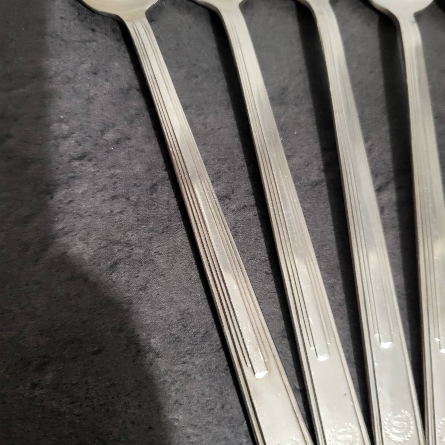 6 vintage Sheraton spoons by Reed & Barton in excellent condition.