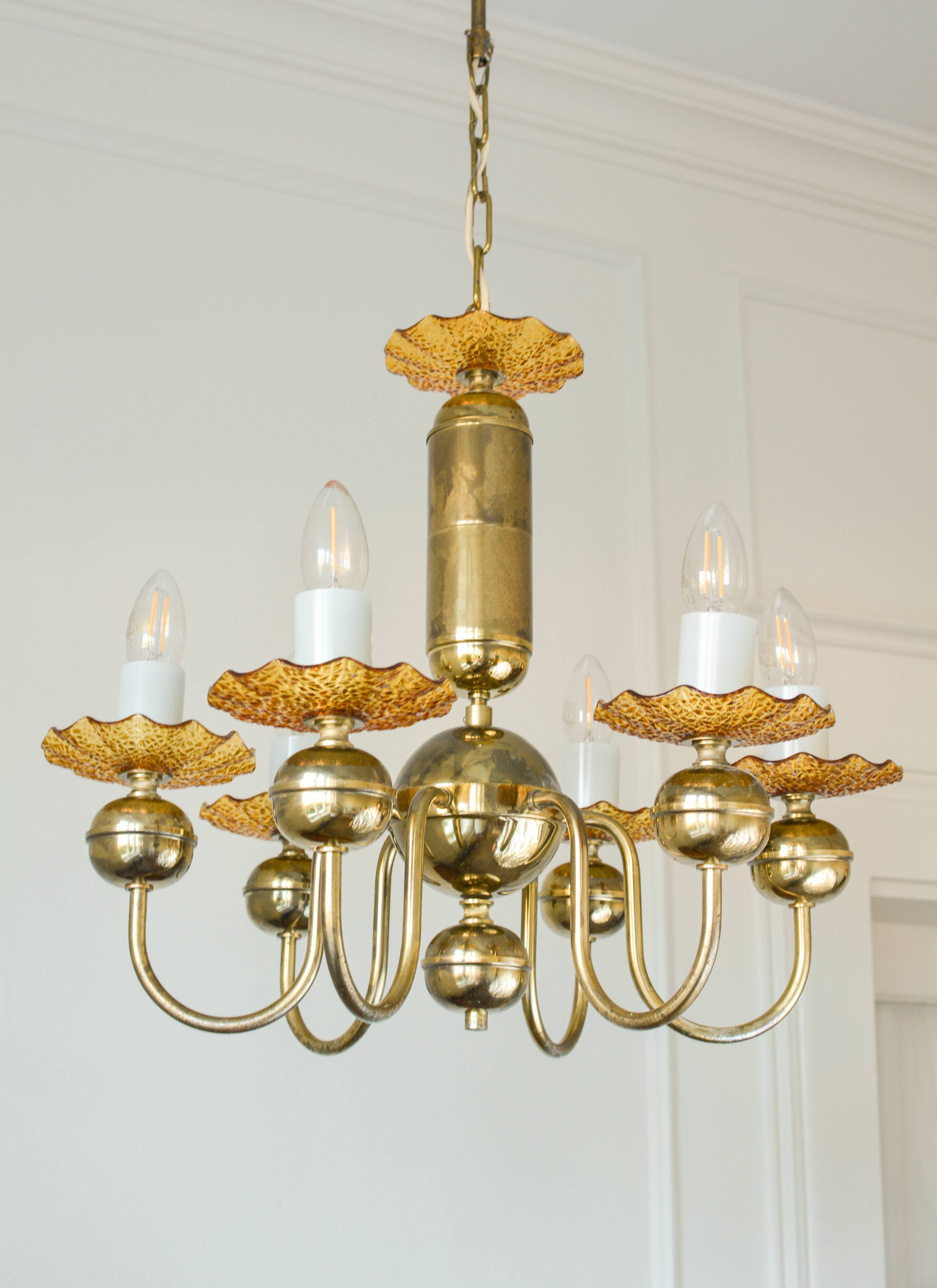 Vintage lustre Kamenický Šenov in amber glass and gold metal – Czechoslovakia