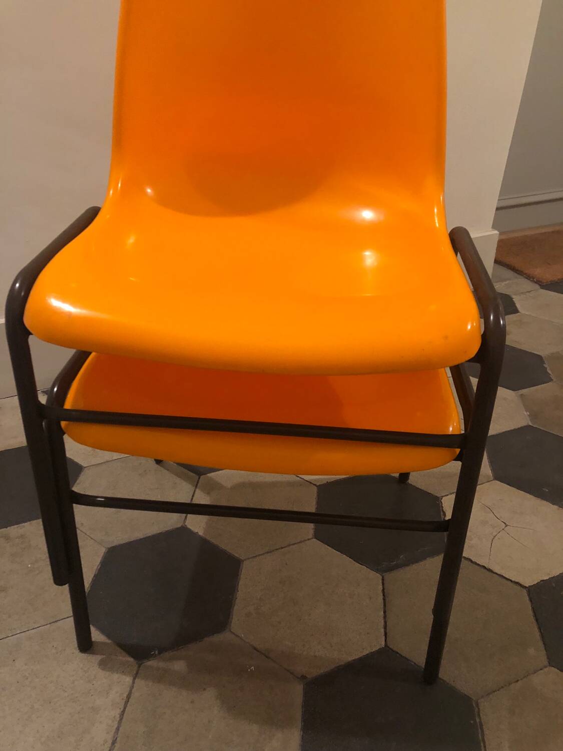 Lot de chaises vintage 70 , marque Aigfa