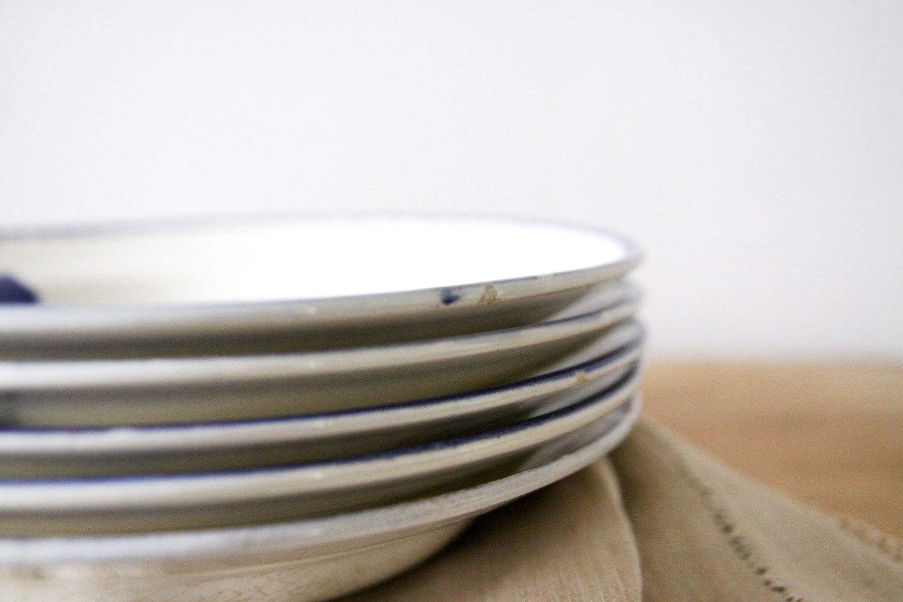 Lot d'assiettes bleues Lonchamp