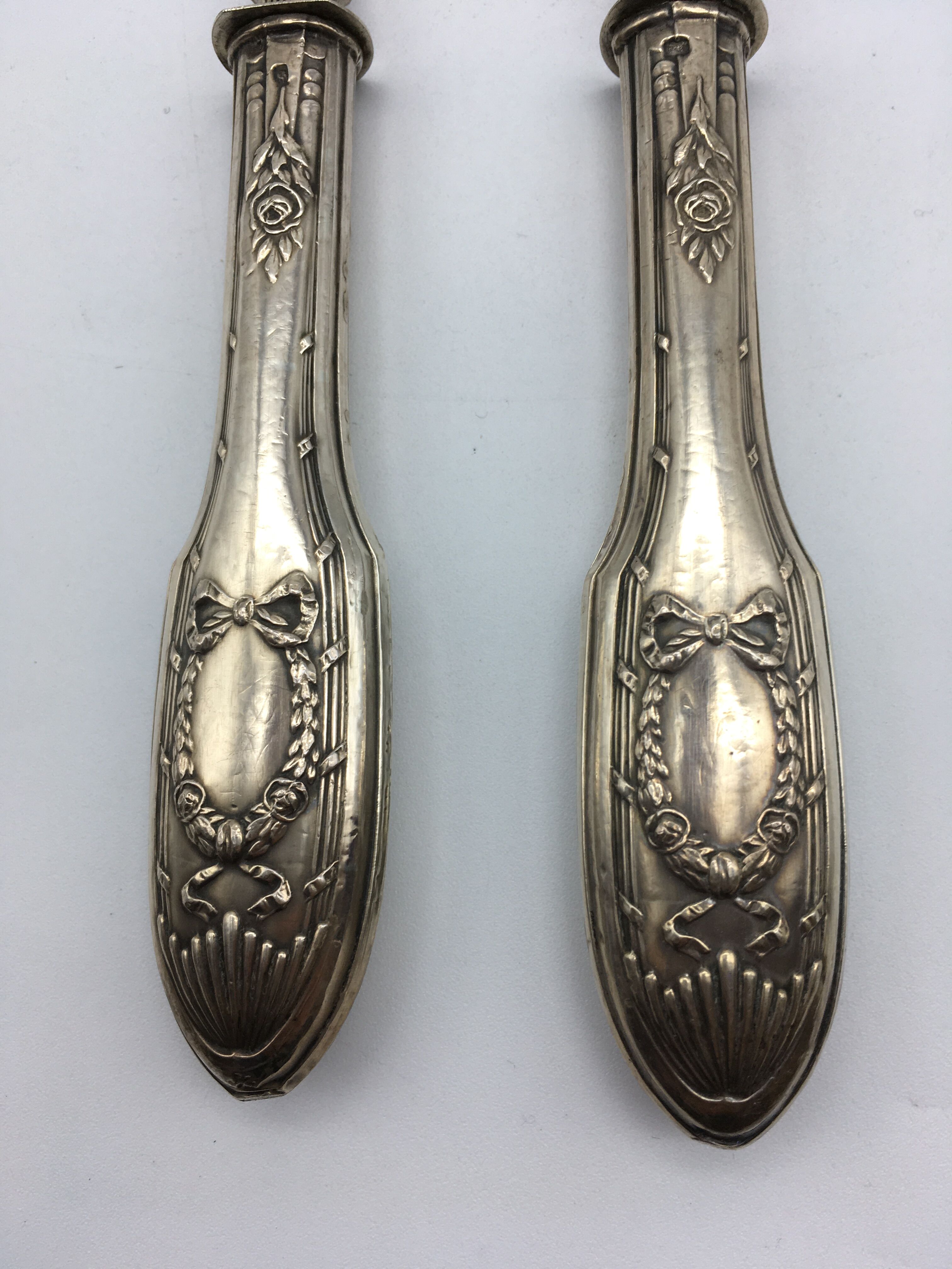 Stuffed silver salad cutlery