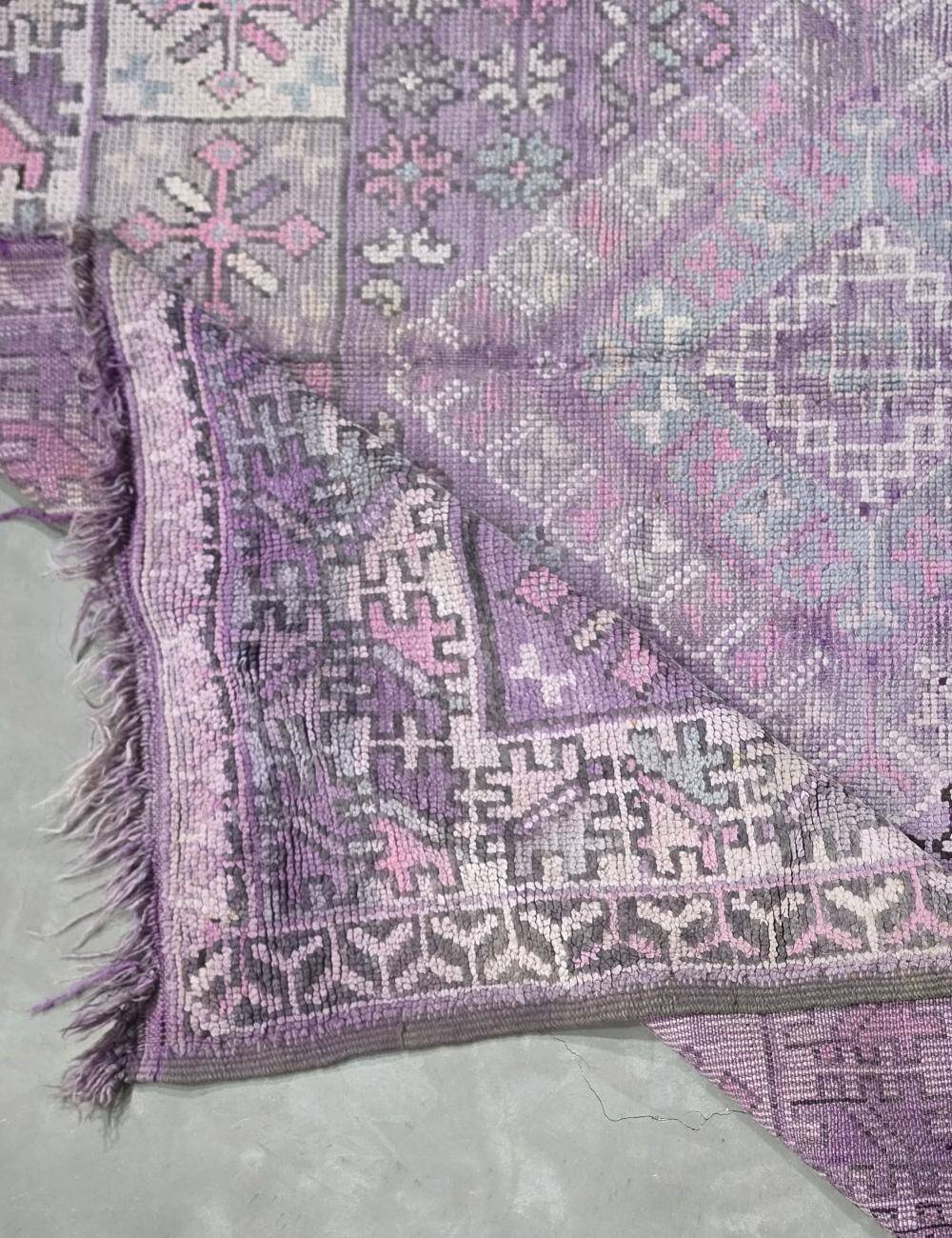 Vintage Boujad Rug - 340 x 210 cm
