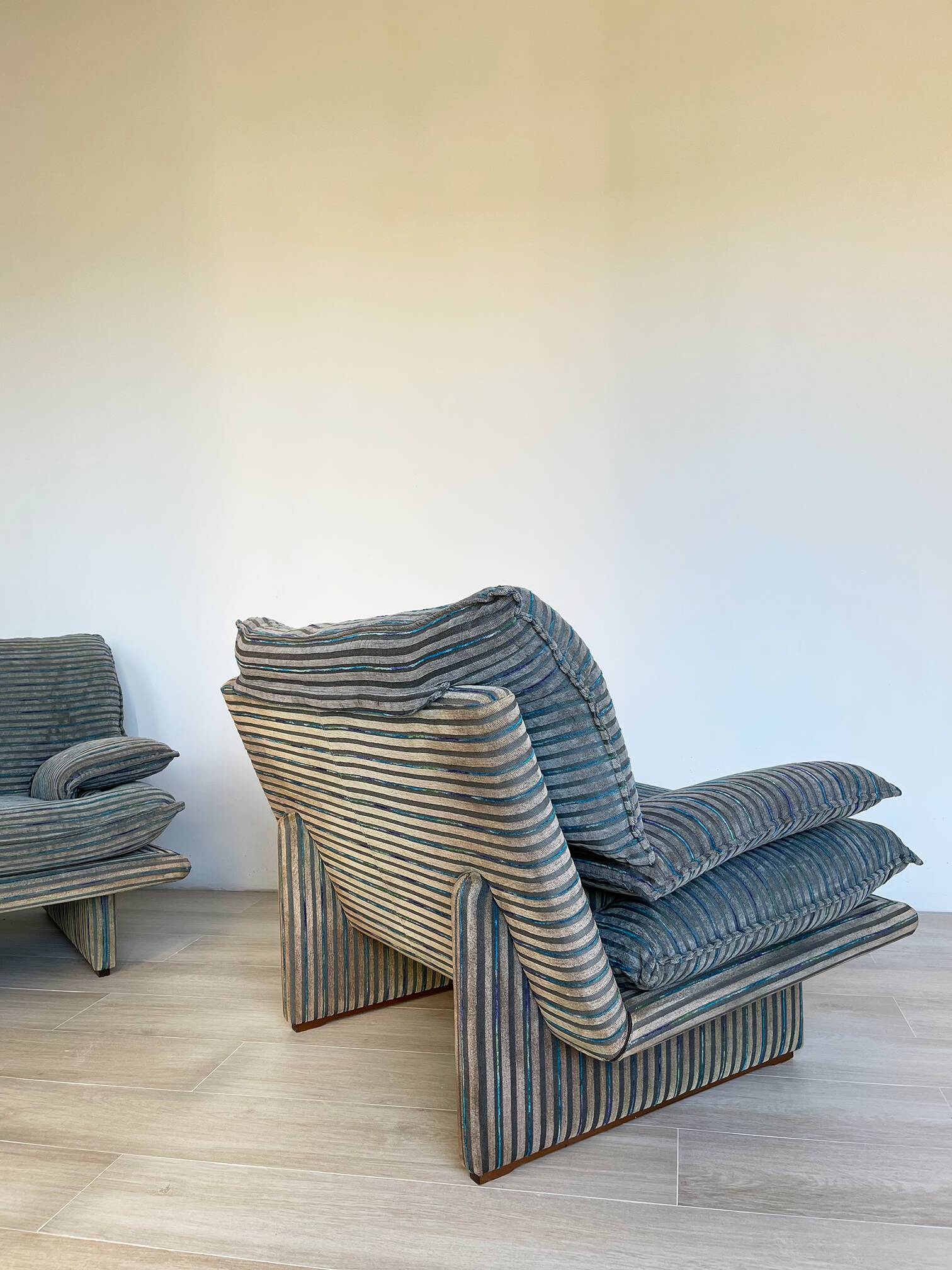 Fauteuil Grand Post Moderne des années 1980