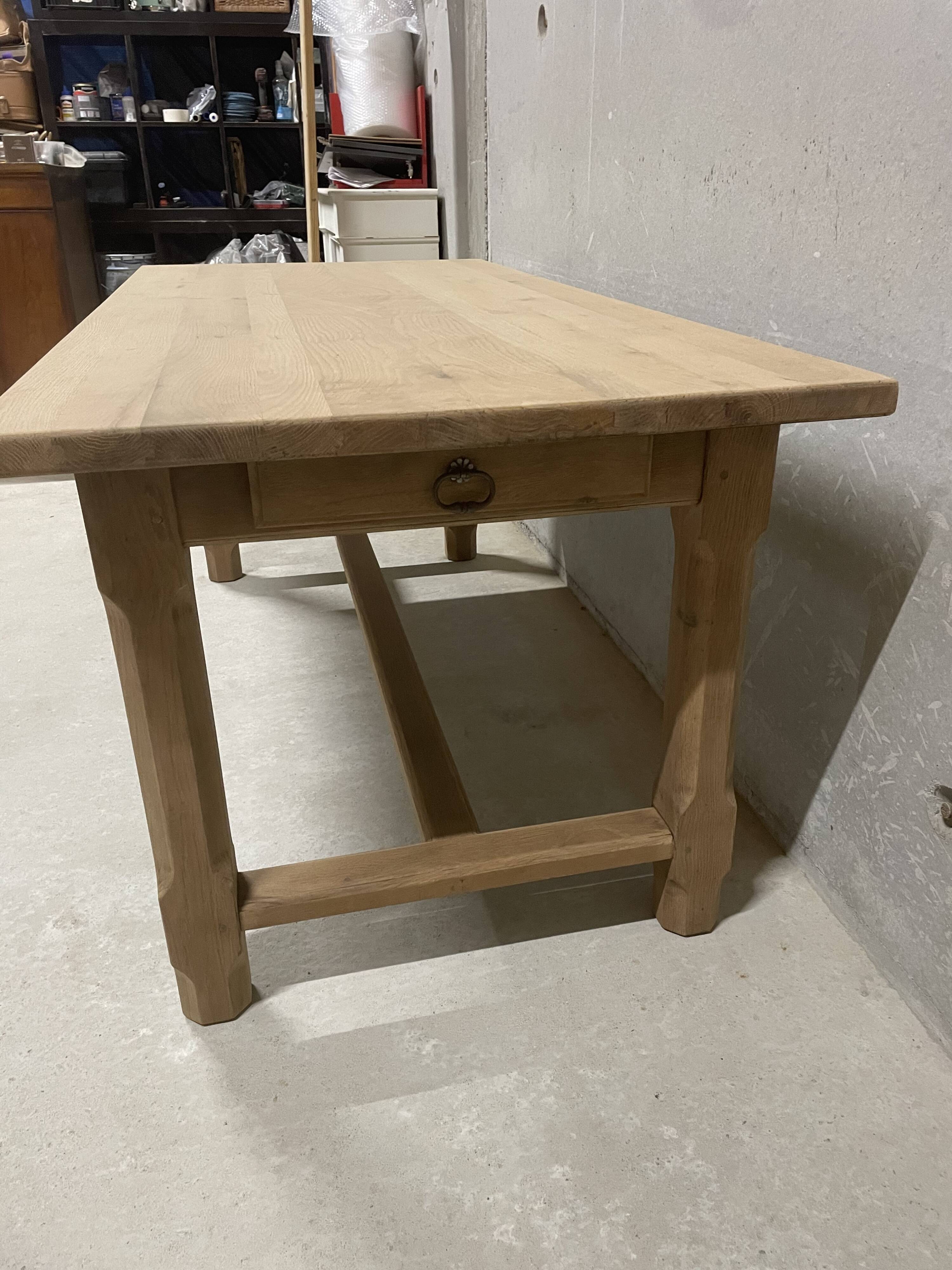 Large solid wood table with extensions – elegant and friendly