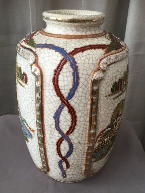 Vase Satsuma  Japon en craquelé à décor de personnages ...