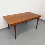 Vintage rectangular Scandinavian dining table by Johannes Andersen Samcom