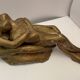 Sculpture couple enlacé XXe signée