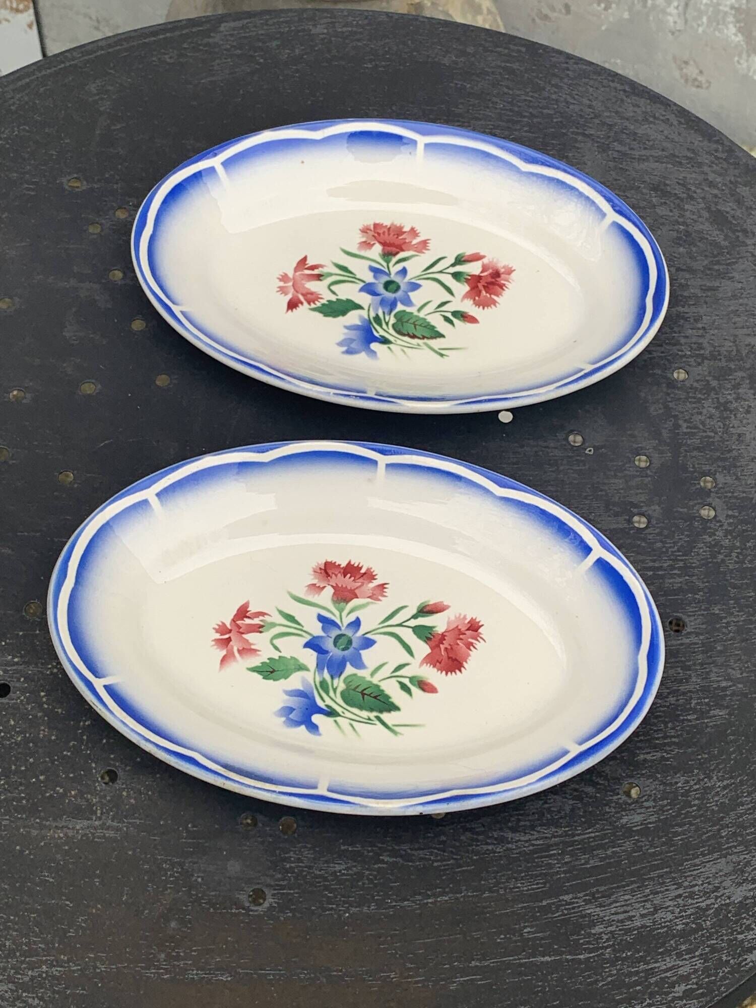 Lot composed of a deep dish and two small serving dishes, Elorn, digoin and sarreguemines model