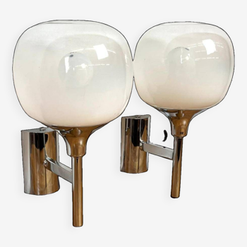 Pair of wall lights from Sciolari in pearly white glass