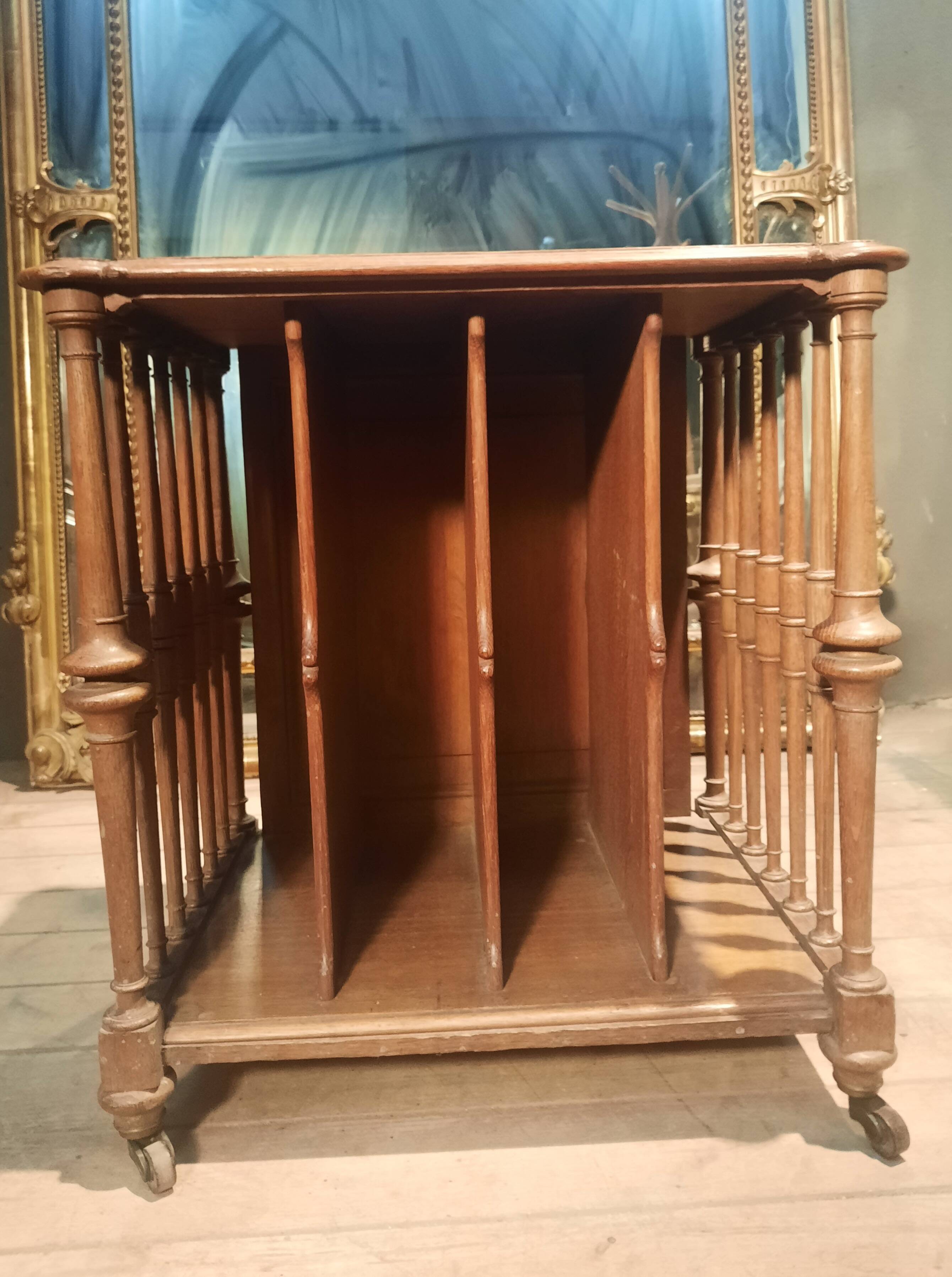 Disc furniture "1900"