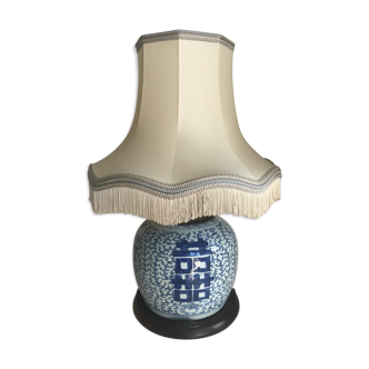 Chinese porcelain lamp