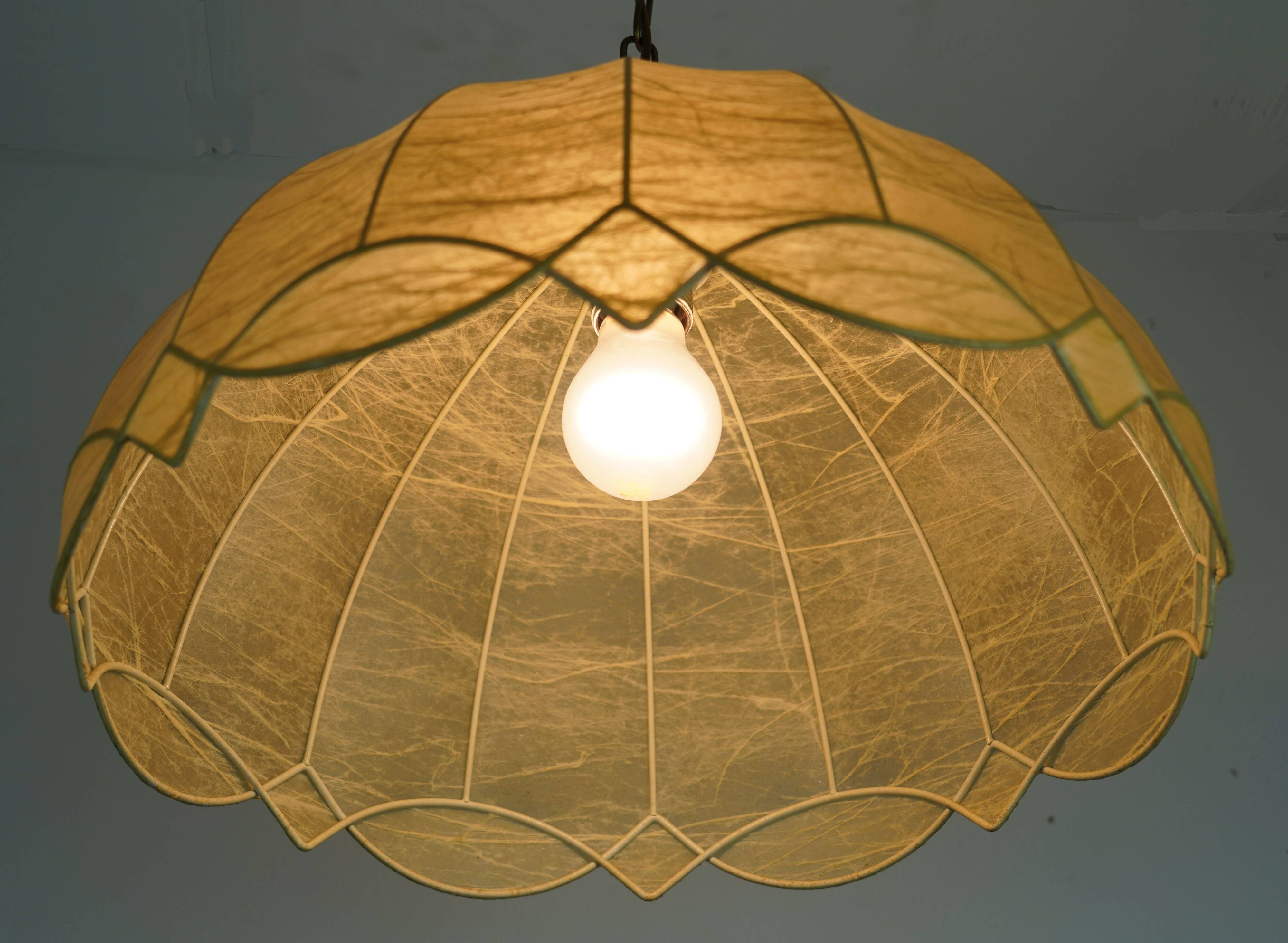 very beautiful mid century modern cocoon PENDANT LIGHT 1970s