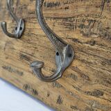 Teak coat rack with 10 double cast iron hooks