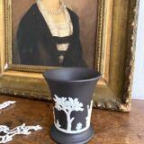 Wegwood England vase, 9.5 cm