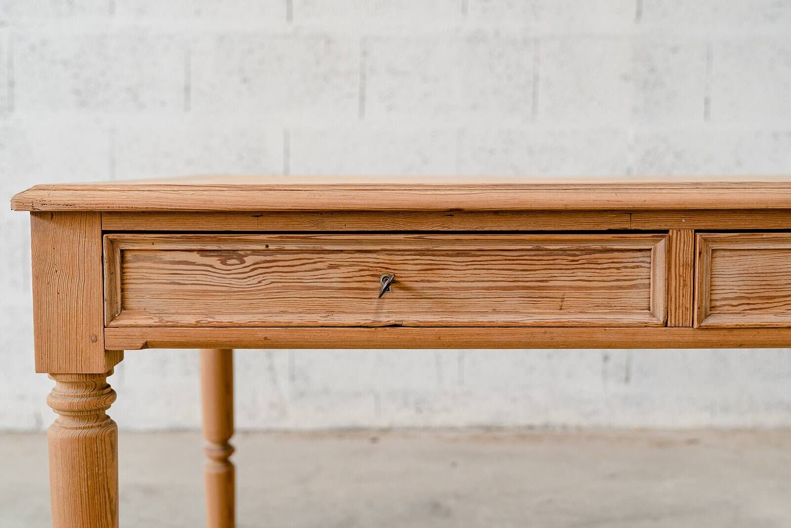 Table / bureau vintage brut