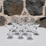 Set of 9 glasses on foot