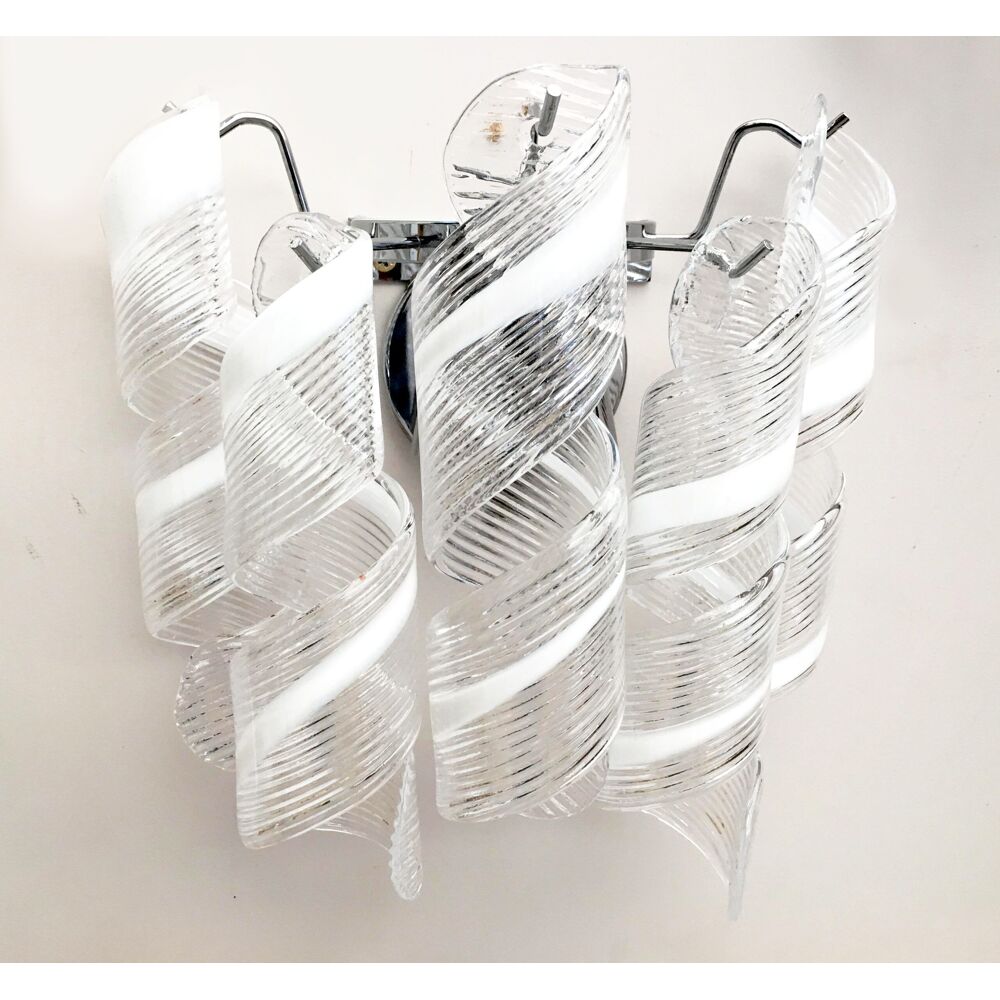Transparent and white “ricci” murano glass wall sconce