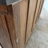 Grand miroir doré  ancien doté d’une moulure décorée et perlée  Parfait pou